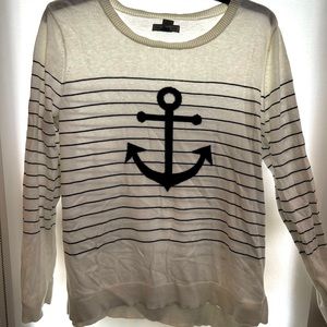 Gently used light anchor sweater Bass size L